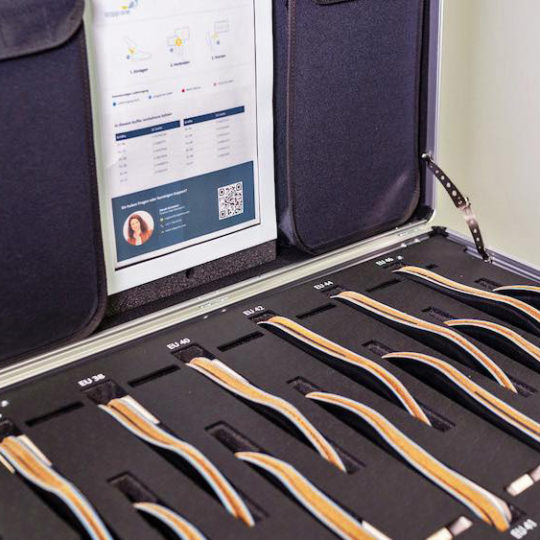 Produktpaket Koffer mit 12 Sensorsohlen